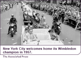 New York City welcomes home its Wimbledon champion in 1957.